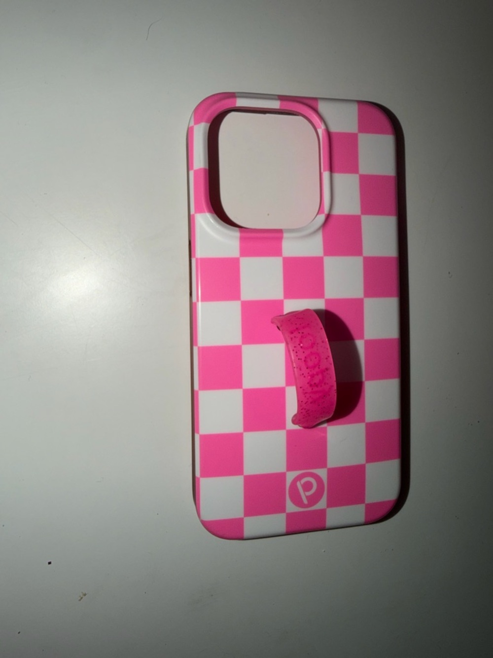 Loopy Case Pink and White Checkered Phone Case with Pink Grip